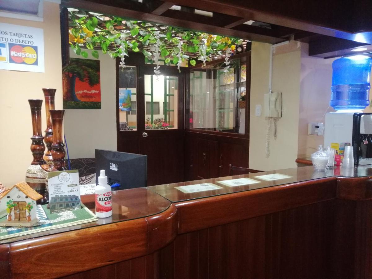 Hostal Victoria Quito Exterior foto